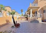 Resale - VILLA -
ORIHUELA - Inland