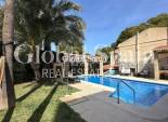Revente - VILLA -
TORREVIEJA - LOS BALCONES - LOS ALTOS