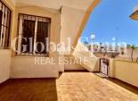 Wiederverkauf - WOHNUNG -
LA ZENIA - Costa Blanca
