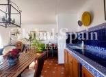 Wederverkoop - HUIS -
LA MARINA - Costa Blanca