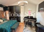 Resale - HOUSE -
ORIHUELA COSTA - VILLAMARTÍN