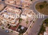 Odsprzedaż - WILLA  -
TORREVIEJA - 