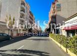 Revente - APPARTEMENT -
TORREVIEJA - Torrevieja