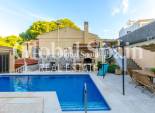 Wederverkoop - VILLA -
TORREVIEJA - LOS BALCONES - LOS ALTOS