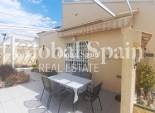 Revente - VILLA -
VILLAMARTÍN - Costa Blanca
