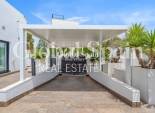 Revente - VILLA -
ORIHUELA COSTA - VILLAMARTÍN