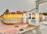 Resale - VILLA -
TORREVIEJA - LOS BALCONES - LOS ALTOS