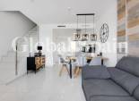 Resale - HOUSE -
TORREVIEJA - LOS BALCONES - LOS ALTOS
