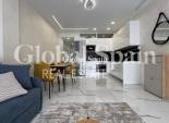 Revente - APPARTEMENT -
TORREVIEJA - Estacion de autobuses