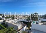 Wederverkoop - VILLA -
LA MARINA - La Marina