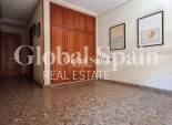 Wederverkoop - APPARTEMENT -
ORIHUELA - Zona Centro