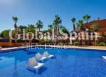 Venta - APARTAMENTO -
ORIHUELA COSTA - VILLAMARTÍN