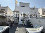 Resale - House -
ORIHUELA COSTA - La Zenia