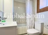 Wederverkoop - APPARTEMENT -
TORREVIEJA - Los Europeos