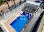 Odsprzedaż - WILLA  -
ORIHUELA COSTA - 
