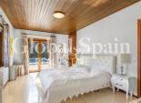 Odsprzedaż - WILLA  -
ORIHUELA COSTA - 