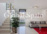 Odsprzedaż - WILLA  -
ORIHUELA COSTA - 