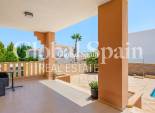 Wederverkoop - VILLA -
CIUDAD QUESADA