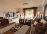 Wederverkoop - APPARTEMENT -
TORREVIEJA - Torrevieja