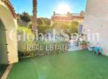 Resale - HOUSE -
ORIHUELA COSTA - VILLAMARTÍN