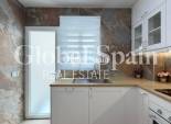 Wederverkoop - APPARTEMENT -
TORREVIEJA - Torrevieja