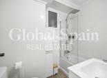 Resale - APARTMENT -
TORREVIEJA - Puerto