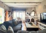 Wiederverkauf - VILLA -
TORREVIEJA - Torreblanca
