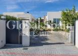 Revente - VILLA -
LA FINCA GOLF - Inland
