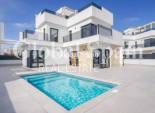 Wiederverkauf - VILLA -
SANTA ROSALÍA - Torre Pacheco