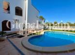 Wederverkoop - VILLA -
VILLAMARTÍN - Costa Blanca