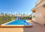 Wiederverkauf - VILLA -
TORREVIEJA - Costa Blanca