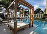 Wiederverkauf - VILLA -
ORIHUELA COSTA - Altos de campoamor