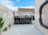 Resale - HOUSE -
TORRE DE LA HORADADA - Torre de La Horadada - Town
