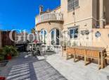 Resale - HOUSE -
ORIHUELA COSTA - VILLAMARTÍN