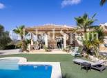 Resale - VILLA -
LA ZARZA - Inland