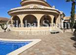 Wederverkoop - VILLA -
BENIJÓFAR - Costa Blanca