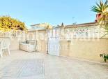 Odsprzedaż - DOM -
TORREVIEJA - 
