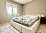 Wederverkoop - VILLA -
LA ZENIA - Costa Blanca