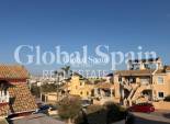 Resale - HOUSE -
ORIHUELA COSTA - VILLAMARTÍN