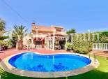 Wederverkoop - VILLA -
TORREVIEJA - LOS BALCONES - LOS ALTOS