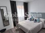 Resale - APARTMENT -
TORREVIEJA - Centro - Muelle Pesquero