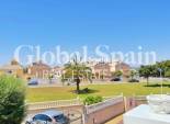 Revente - Duplex -
TORREVIEJA - El limonar