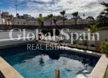 Wederverkoop - VILLA -
ROJALES - Costa Blanca