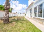 Odsprzedaż - WILLA  -
TORREVIEJA - 