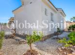 Resale - VILLA -
ROJALES - Inland