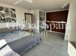Wederverkoop - VILLA -
ORIHUELA COSTA - VILLAMARTÍN
