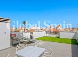 Wiederverkauf - VILLA -
TORREVIEJA - Costa Blanca