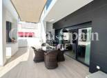 Venta - VILLA -
MAR MENOR GOLF RESORT - Inland