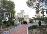 Resale - Villa -
ORIHUELA COSTA - Villamartín-Las Filipinas