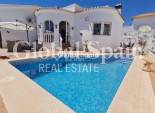 Odsprzedaż - WILLA  -
ORIHUELA COSTA - 